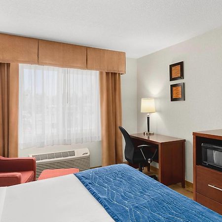 Comfort Inn & Suites Vancouver Downtown City Center Extérieur photo
