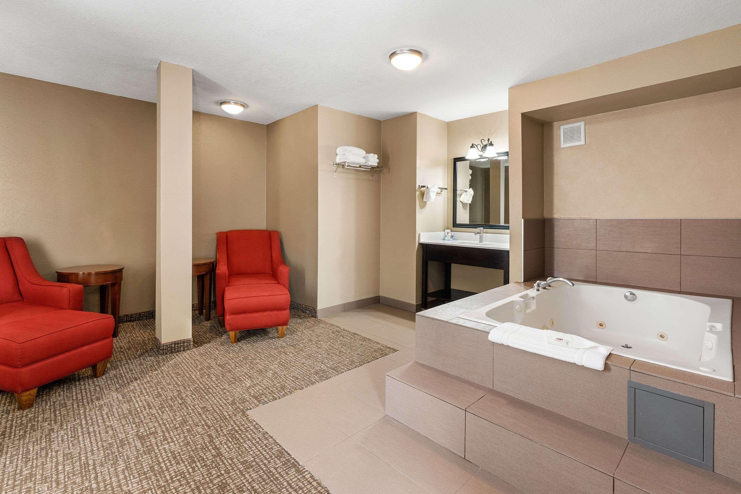 Comfort Inn & Suites Vancouver Downtown City Center Extérieur photo
