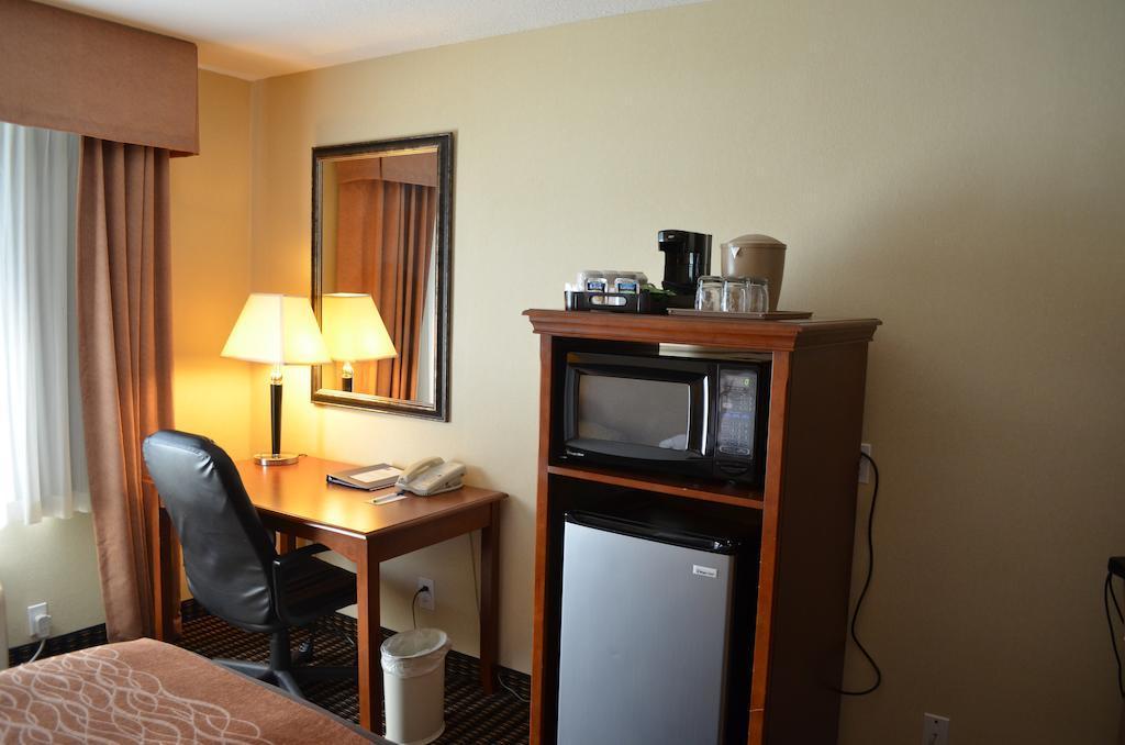 Comfort Inn & Suites Vancouver Downtown City Center Extérieur photo