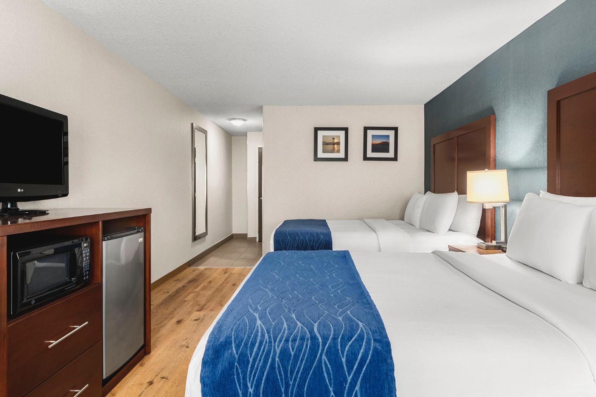 Comfort Inn & Suites Vancouver Downtown City Center Extérieur photo