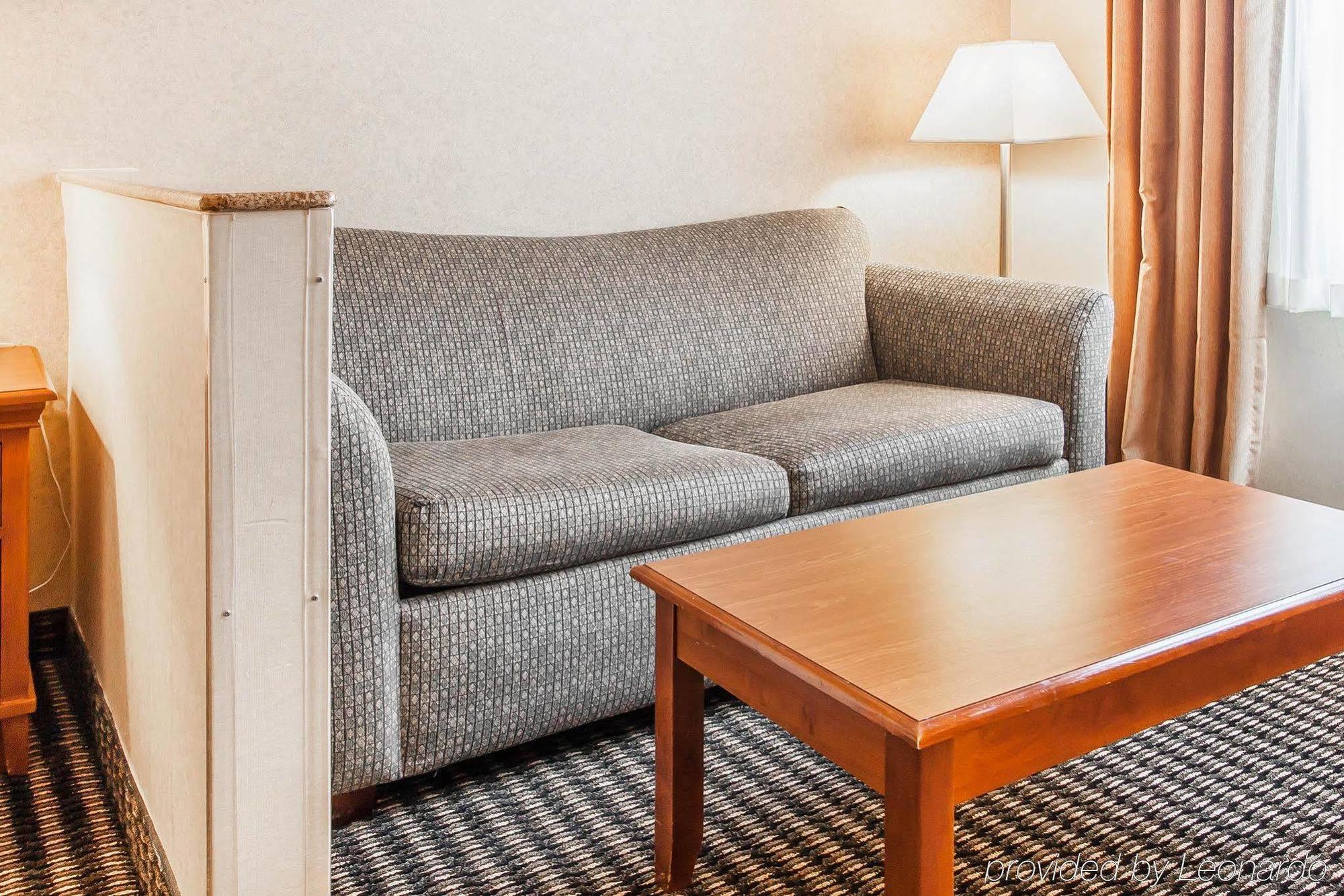 Comfort Inn & Suites Vancouver Downtown City Center Extérieur photo