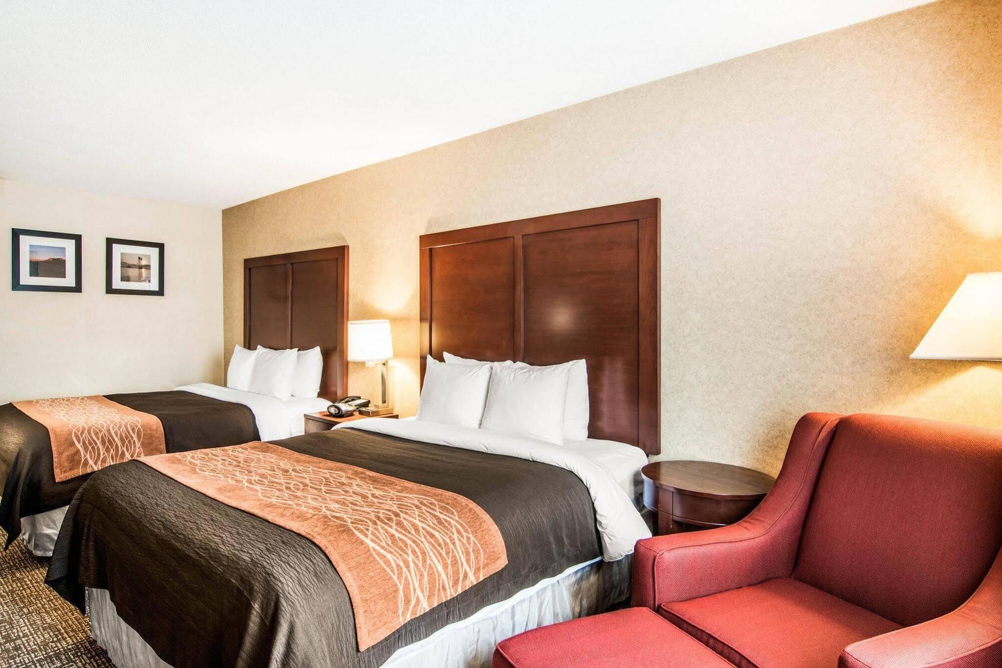 Comfort Inn & Suites Vancouver Downtown City Center Extérieur photo